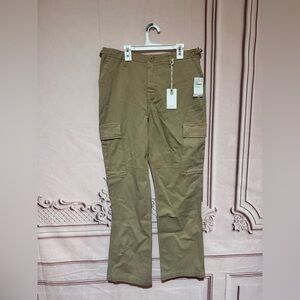 good American woman’s cargo jeans In Good Khaki 001 Size 8 Curved bootcut New